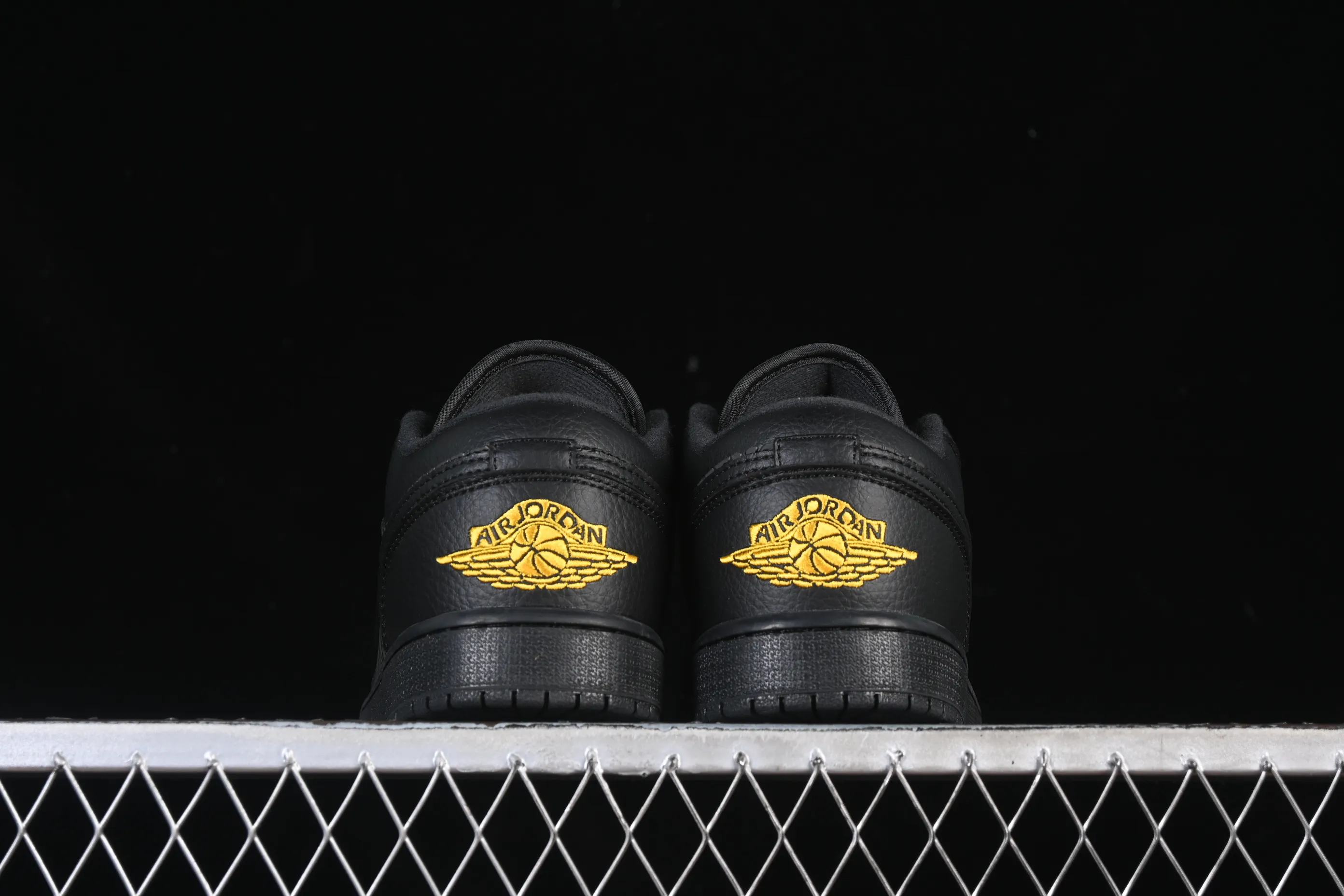 All Categories Air Jordan Jordan Series Basketball Shoes Air Jordan 1 Low Air Jordan 1 Low "Elephant" AJ1 Joe 1 Explosion Danger Warning Low-top Cultural Casual Shoes IM6568-010